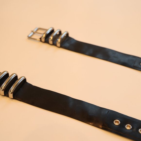 Dark Virtue Designs Triple Loop Latex Arm/Wrist Cuffs, Black & Silver S/M - Picture 2 of 5